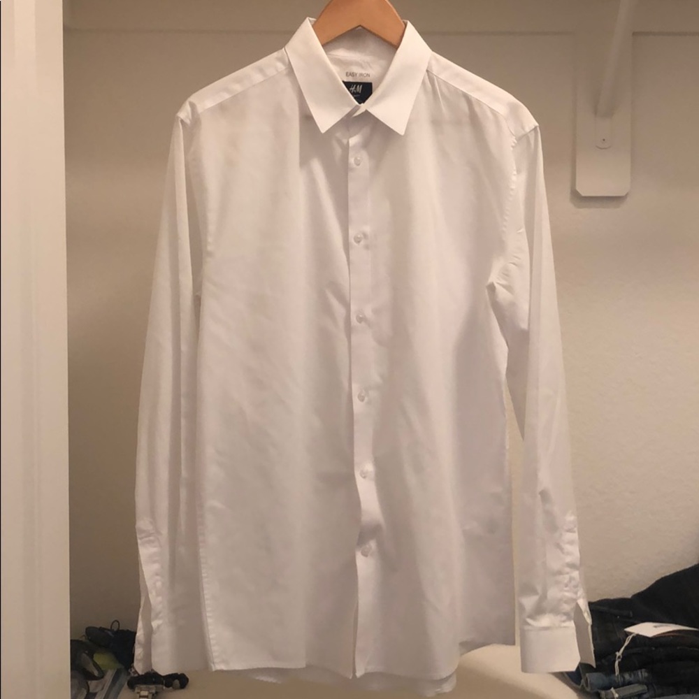 White dress shirt. Size L
